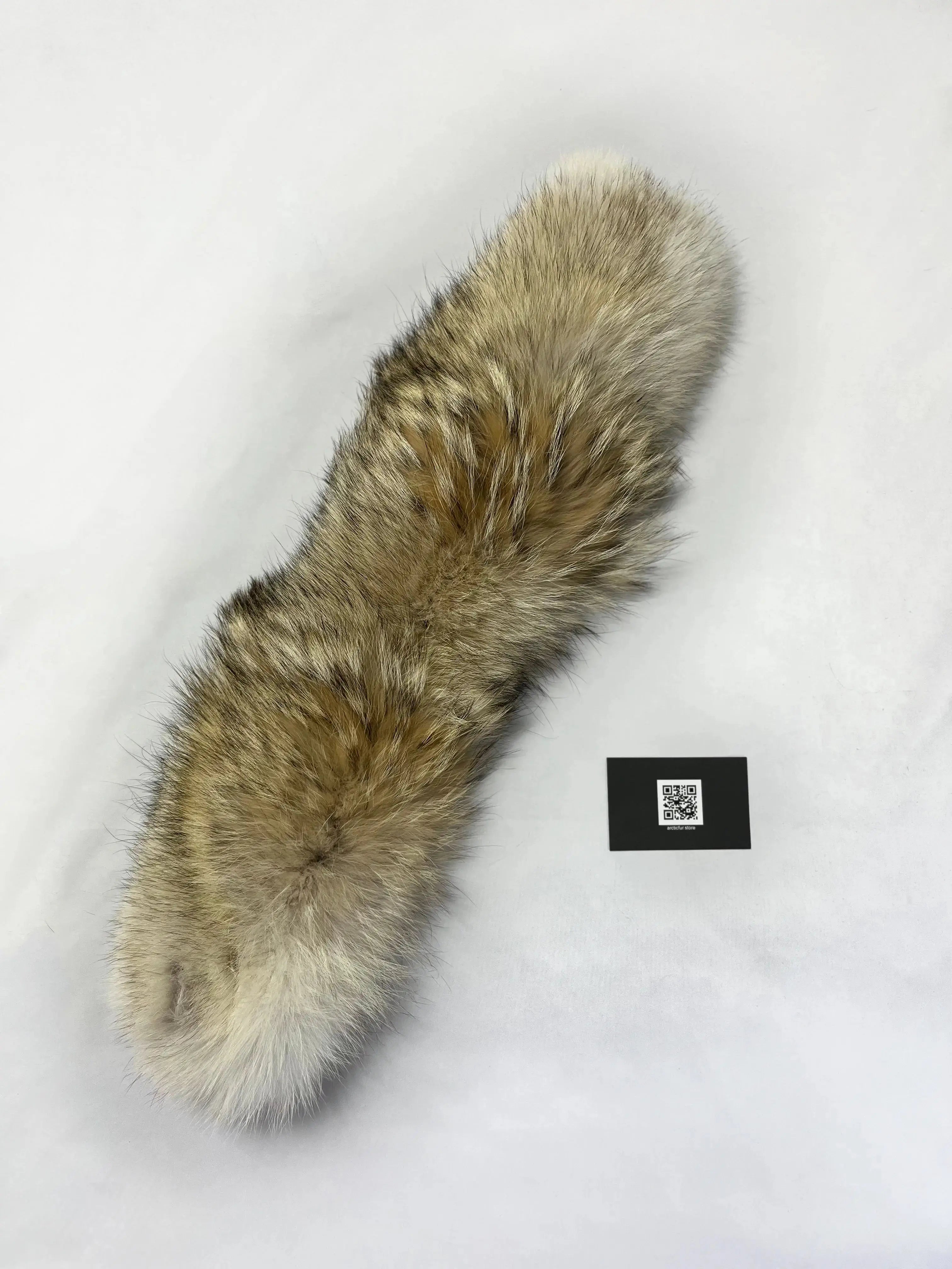 Large Cream-Light Coyote Fur